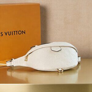 Louis Vuitton Bumbag Monogram Empreinte White